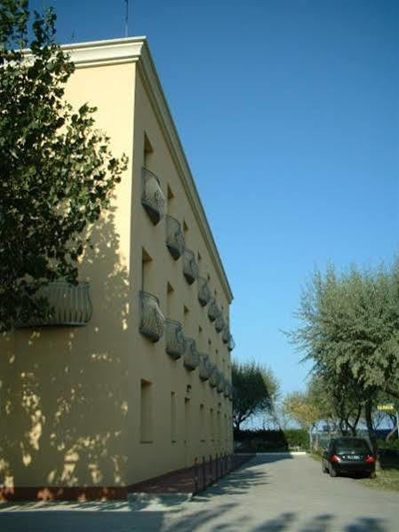 Happy Camping Village Bellaria-Igea Marina Exterior foto